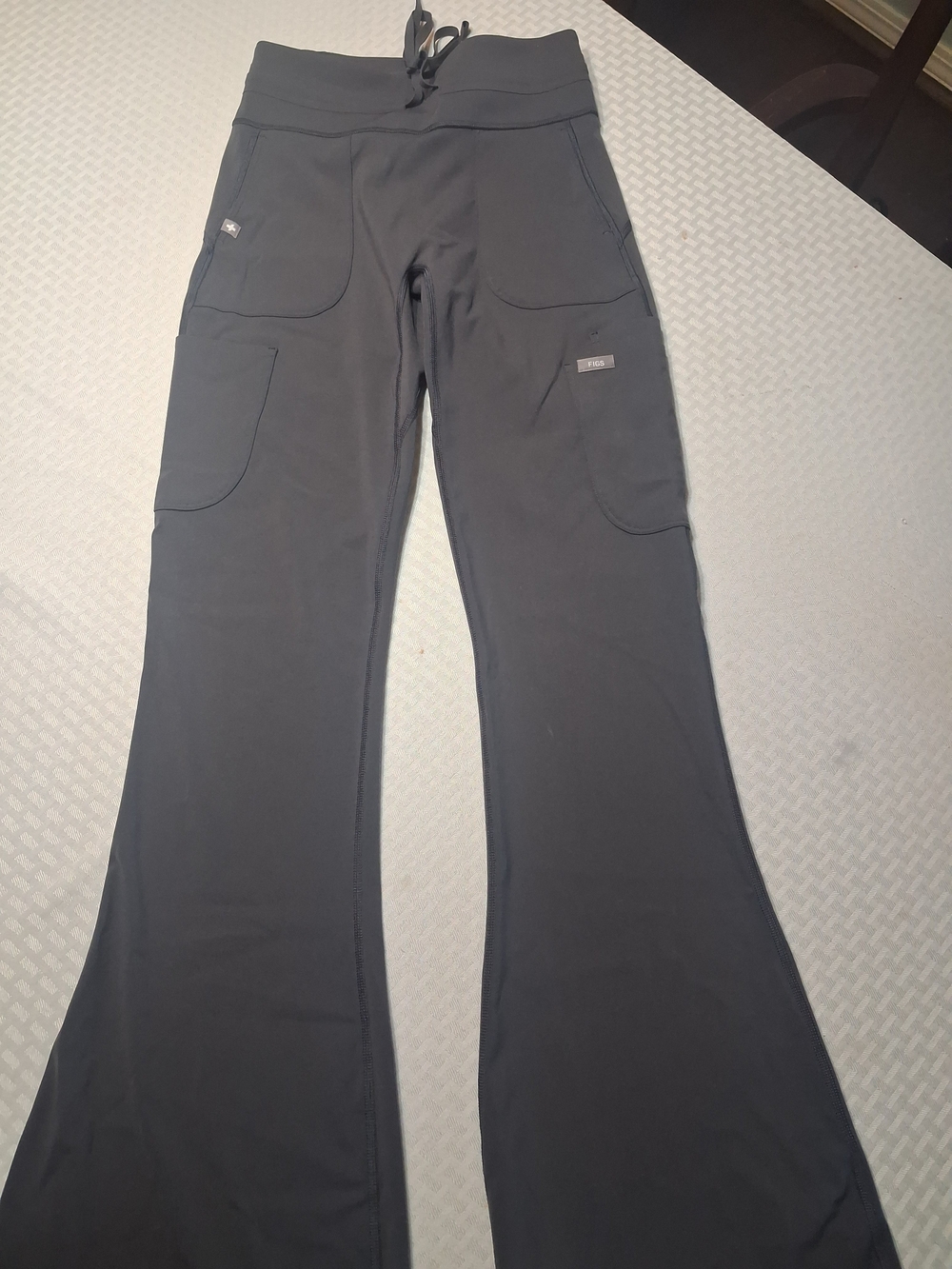 Figs Women's Black Boot Cut Scrub Pants with Cargo Pockets